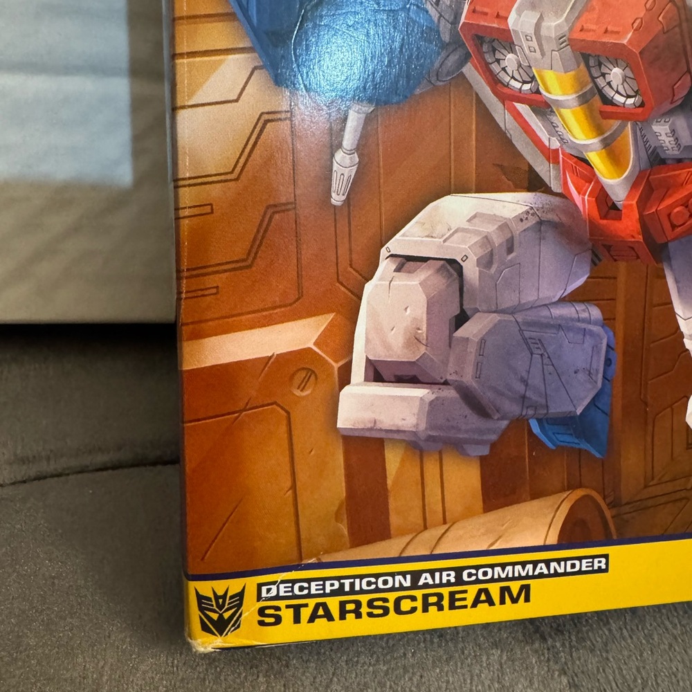 Transformer Starscream - Picture 4 of 16
